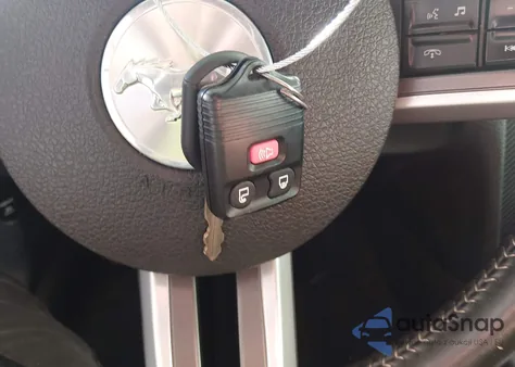 2010 Ford Mustang Gt/Gt Premium from USA, damaged, VIN 1ZVBP8CH8A5151318